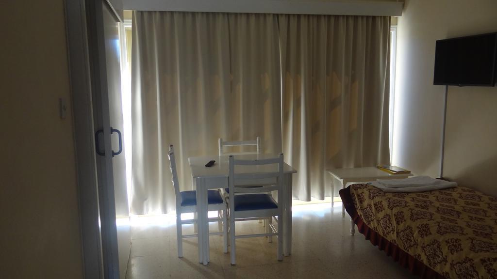 Klashiana Hotel Apartments Oroklini Eksteriør bilde